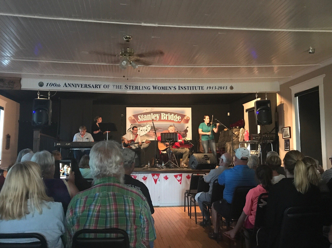 Stanley Bridge Hall Ceilidhs-斯坦利桥必去景点