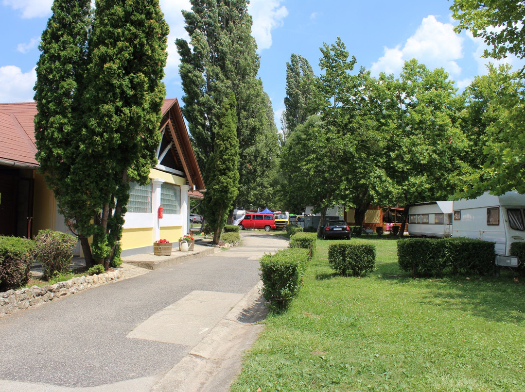 Balatontourist Strand-Holiday Kemping