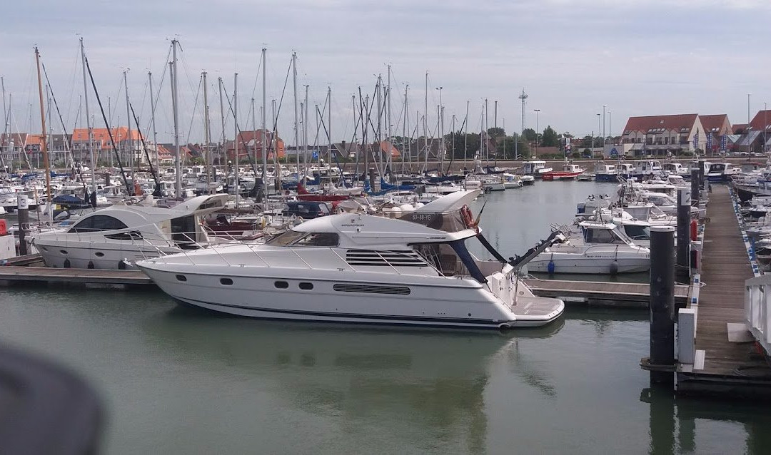 Tau Tona-泽布鲁日必去景点