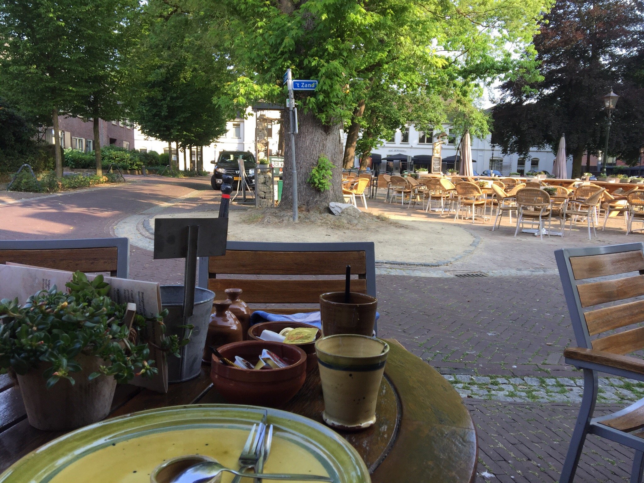 Hotel Bertram-餐饮