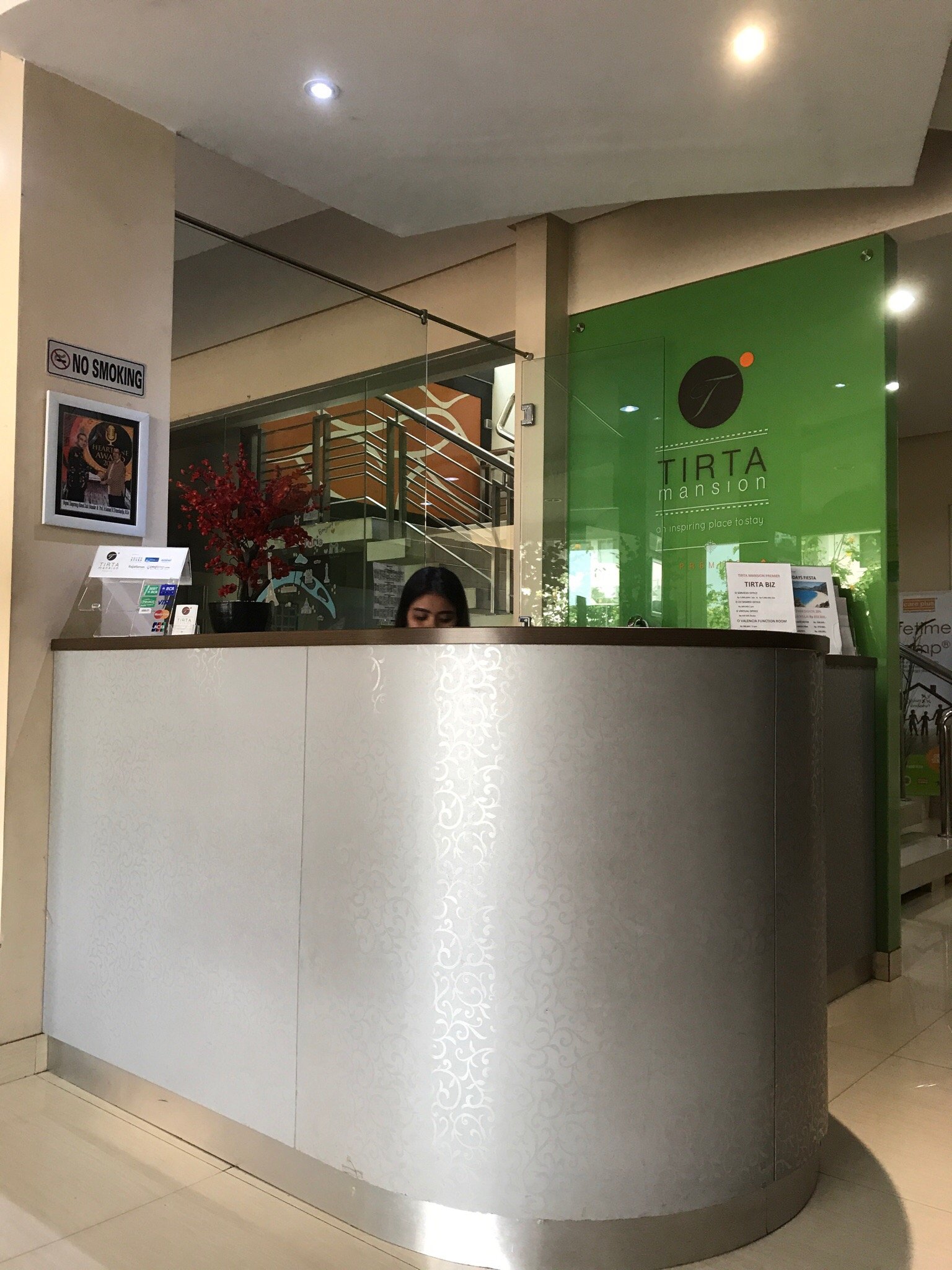 缇尔塔大厦顶级酒店-官方