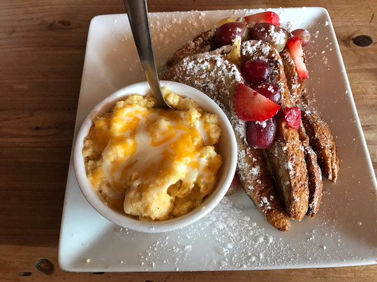 Edom餐馆和美食-The Forge Bistro