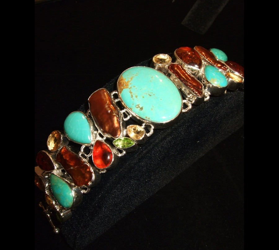 Etania Jewelry & Boutique景点图片