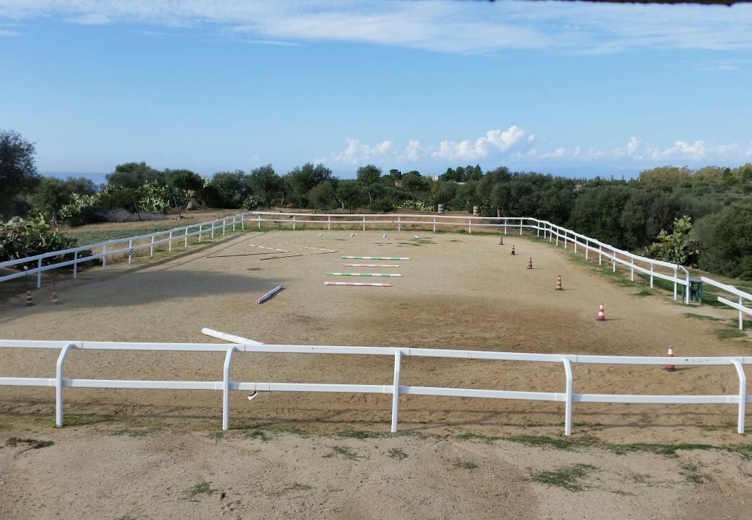 Officina Equestre-夸尔图－圣埃莱娜必去景点