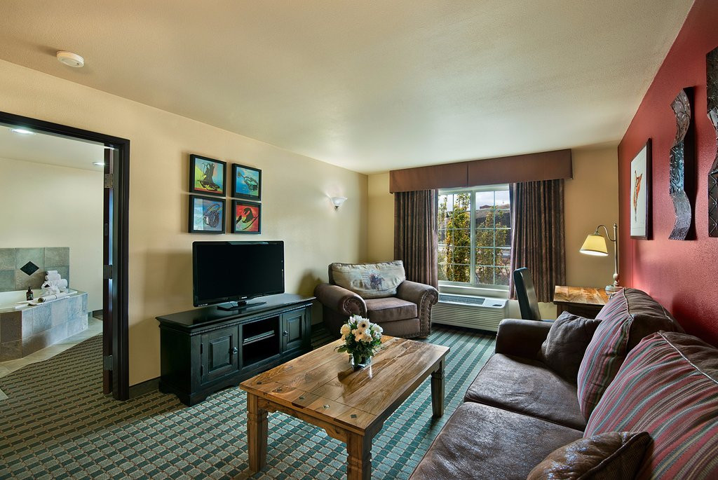 Ukiah酒店住宿-Oxford Suites Pendleton