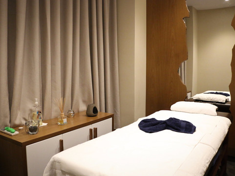 Deluxe Spa & Massage-地拉那必去景点