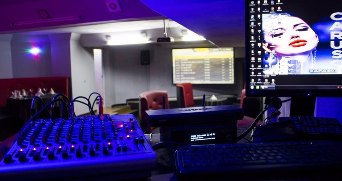 Karaoke Club Caruso-巴统必去景点