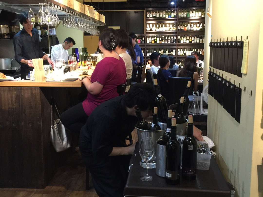 九吾郎ワインテーブル