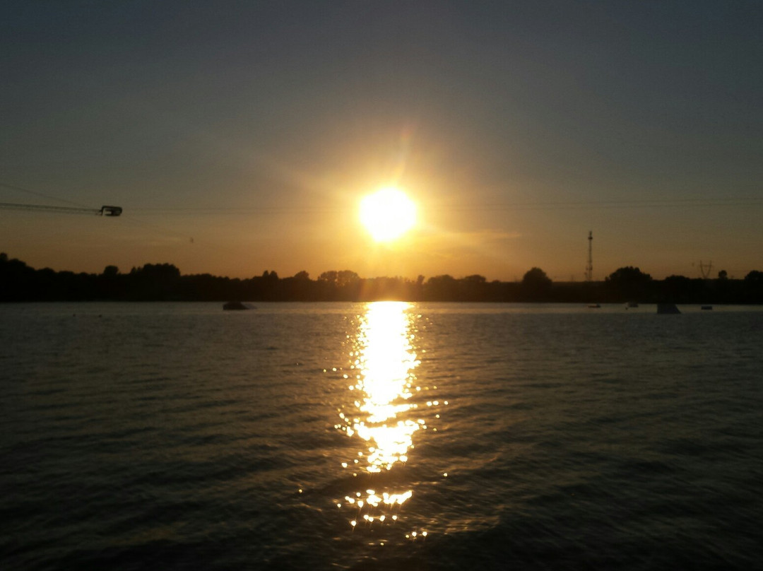 Lake Zemborzycki景点图片
