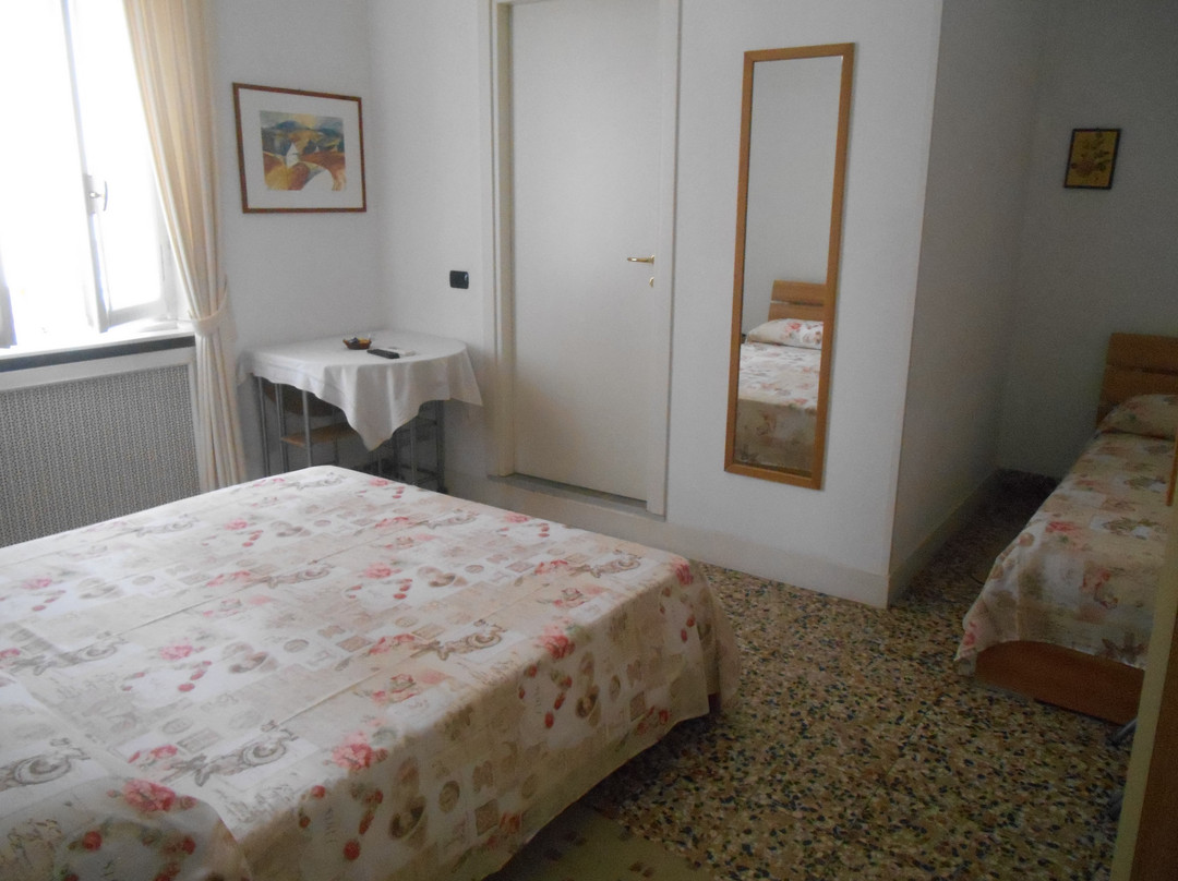 布斯托-阿西齐奥酒店住宿-Le Rose Malpensa