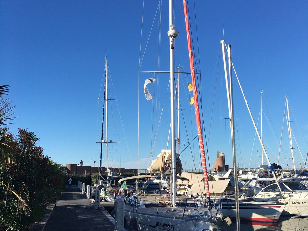 Excalibur Sailing-里米尼必去景点