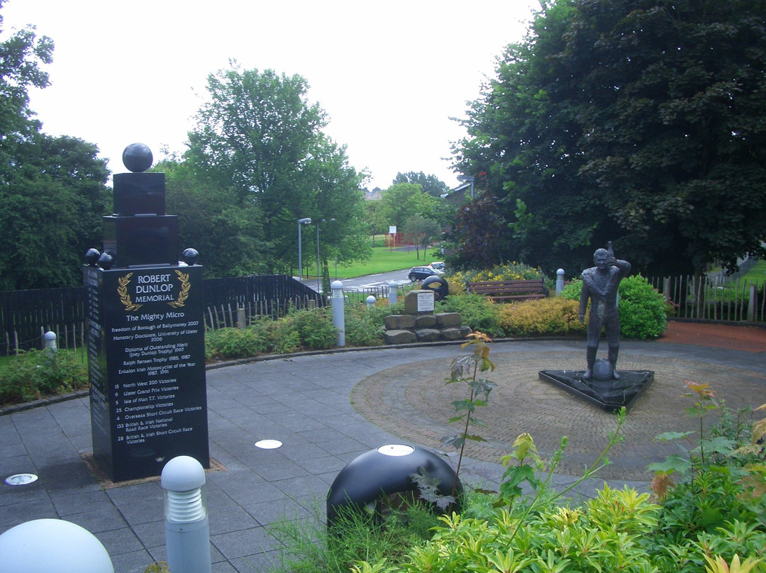 Joey Dunlop Memorial Garden景点图片