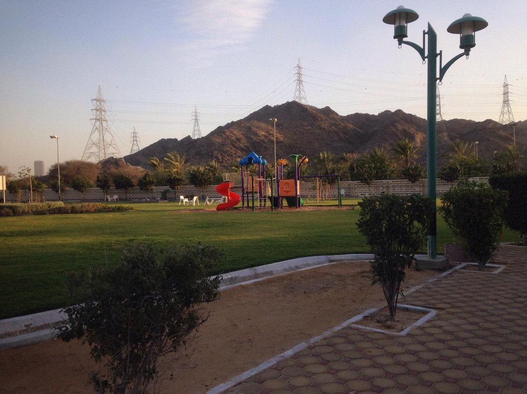 Madhab Sulpheric Spring Park-富查伊拉必去景点