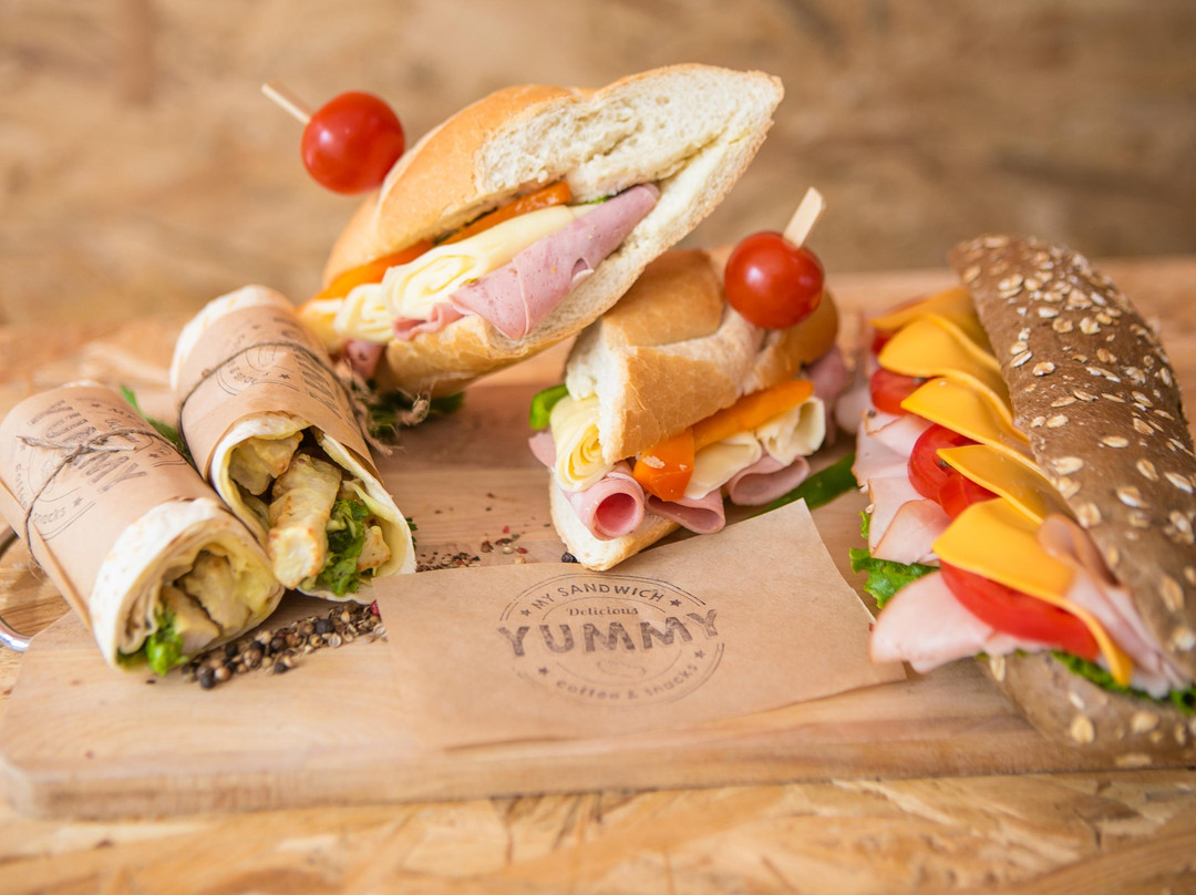 Paradisi餐馆和美食-Yummy Sandwich Coffee & Snacks