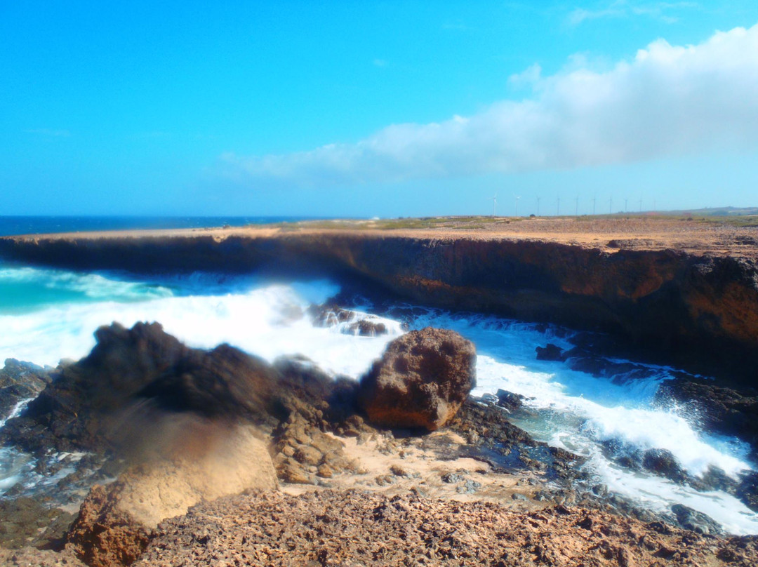 Grapefield Climbing Area-San Nicolas必去景点