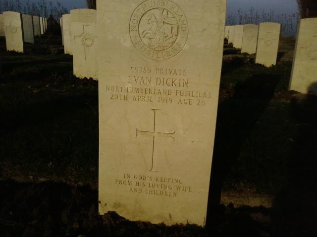 Ravenna War Cemetery景点图片