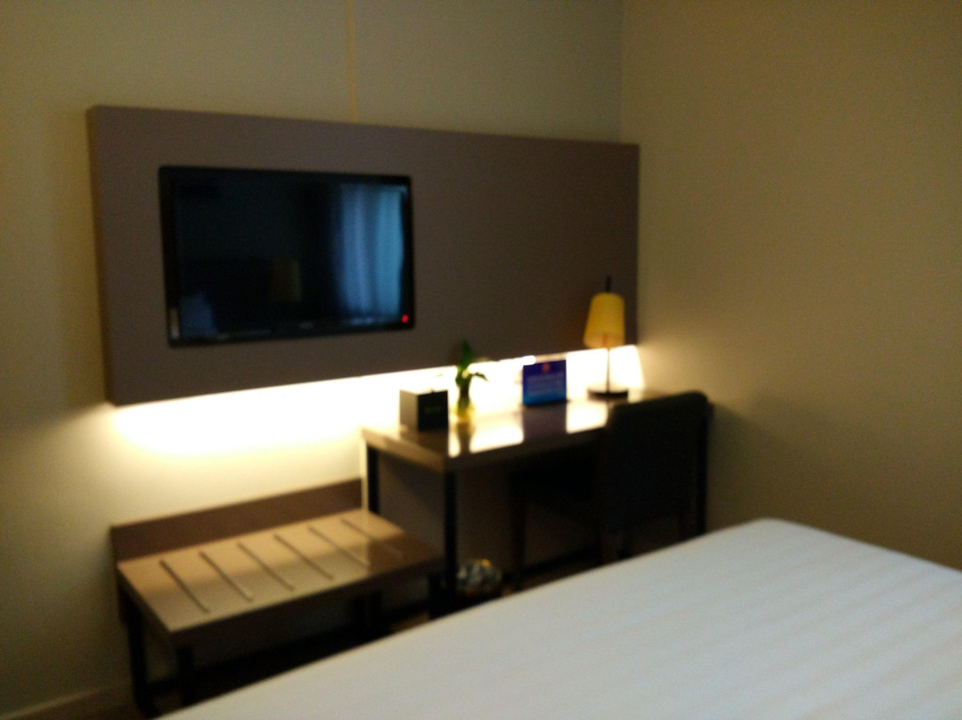 宜必思北京三里屯团结湖酒店主图