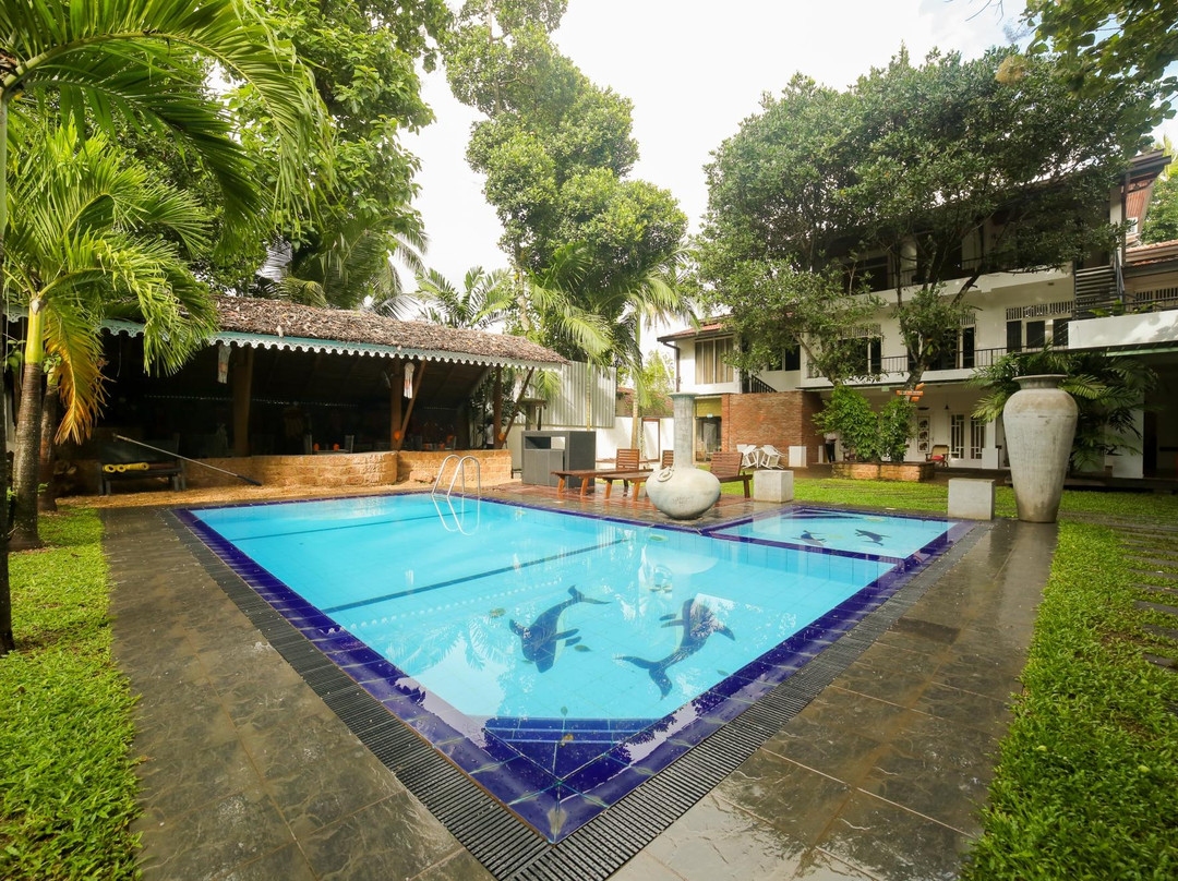 卡图纳耶克酒店住宿-机场城中心酒店