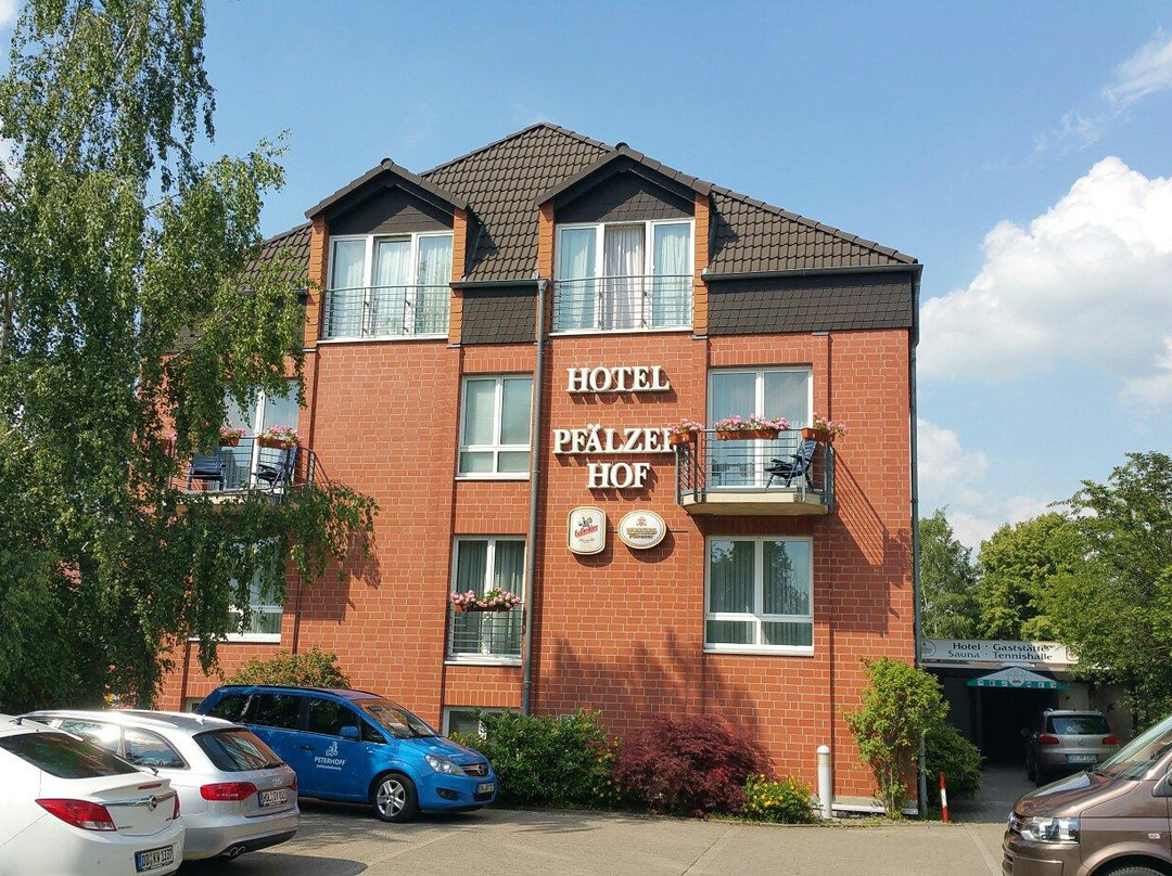 Gross Schwuelper酒店住宿-Pfalzer Hof