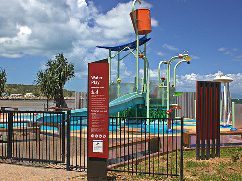 Bowen Water Park Playground-博恩必去景点