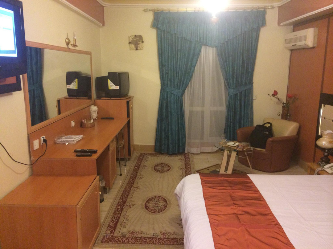 Hotel Azin