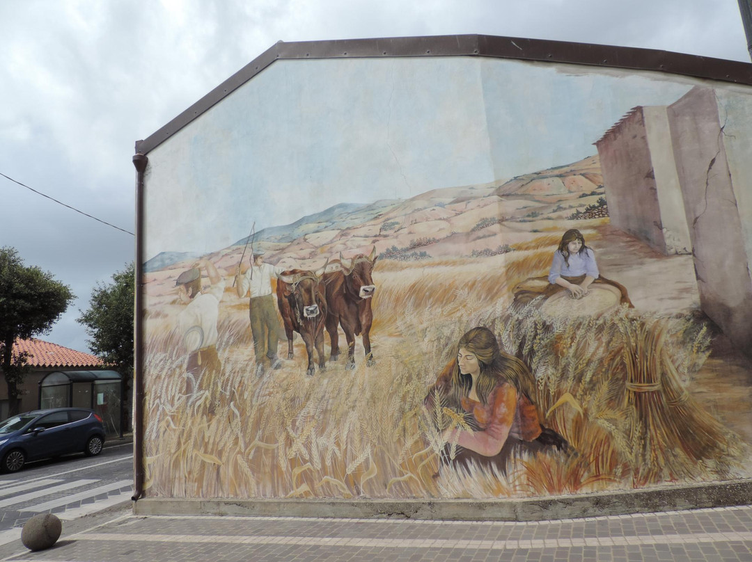 Tresnuraghes旅游景点-Murales di Tinnura
