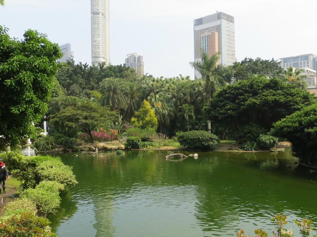 香港龙堡国际主图