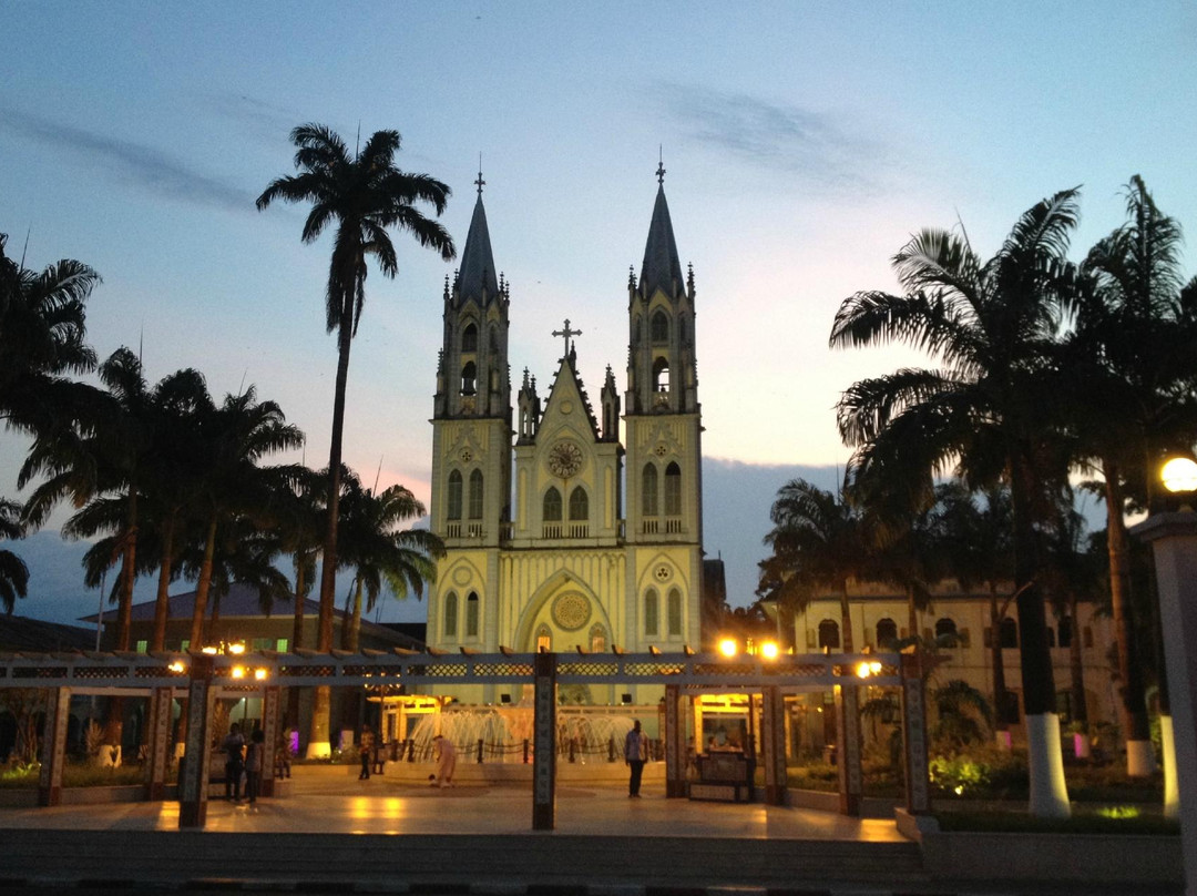 Catedral de Santa Isabel景点图片