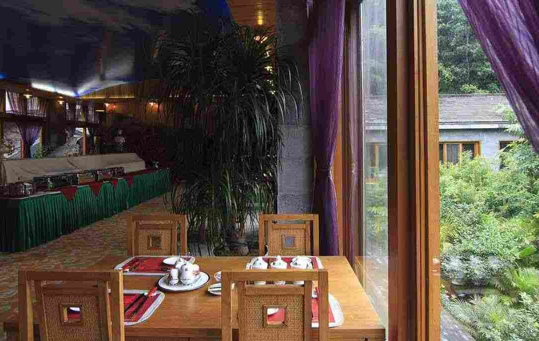 腾冲热海养生阁主图