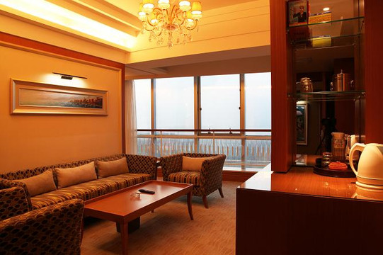 黄金海景大酒店（海口万绿园万象城店）主图