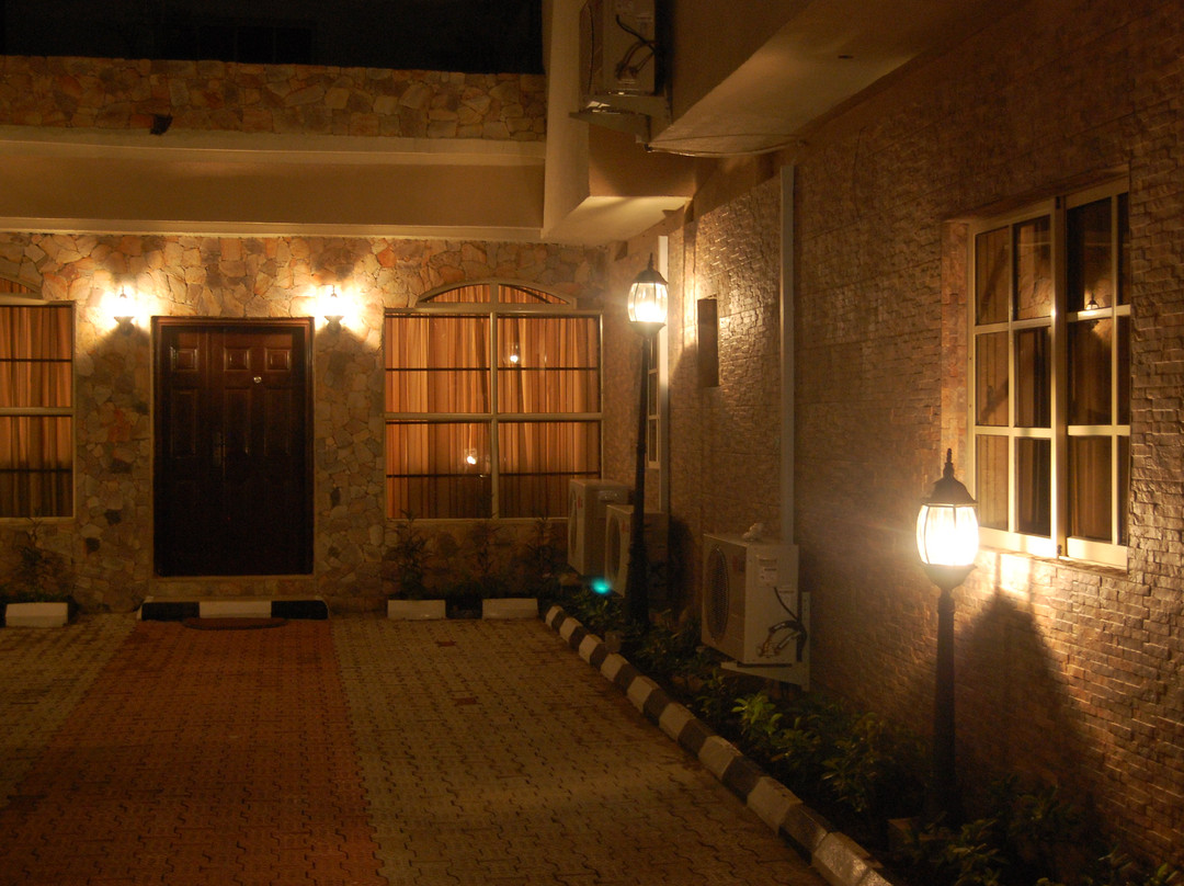 Tivoli Residence & Bar主图