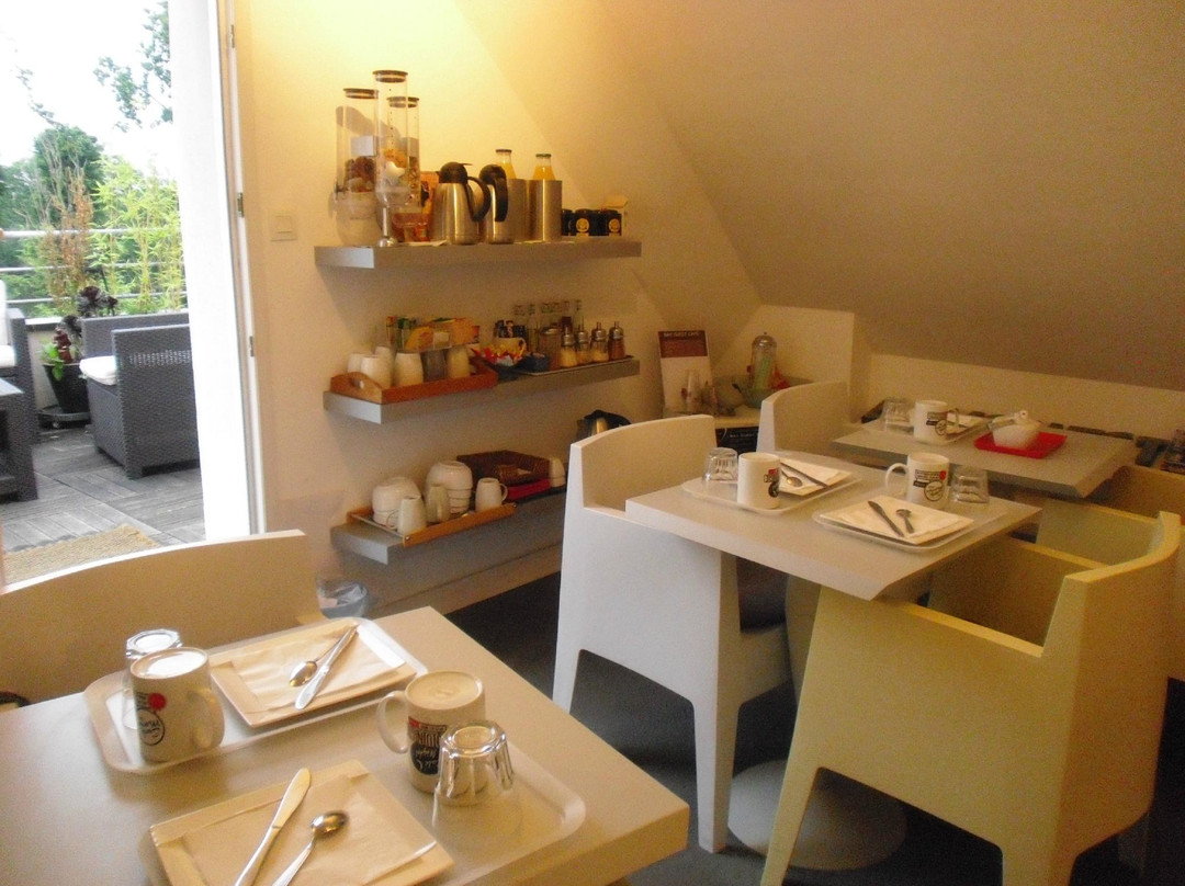 Bay Ouest Guesthouse主图