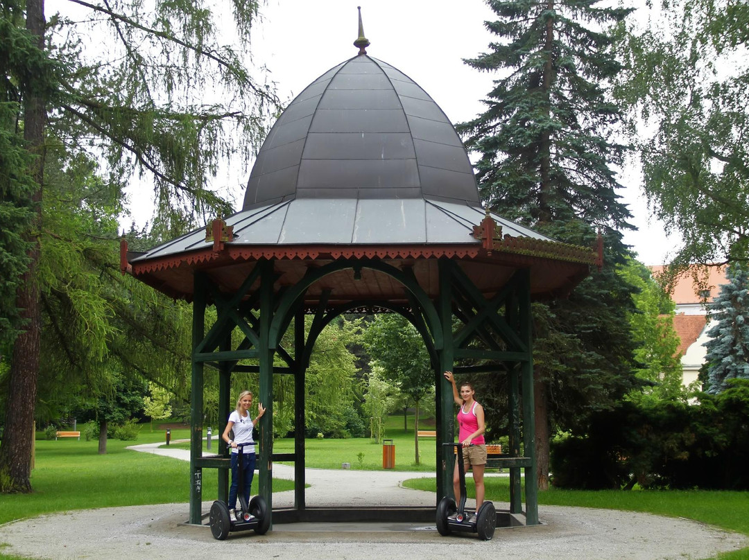 Segway Tour Cesky Krumlov景点图片