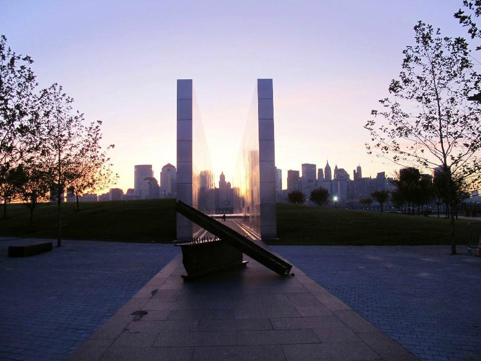 Empty Sky - 9/11 Memorial-泽西城必去景点