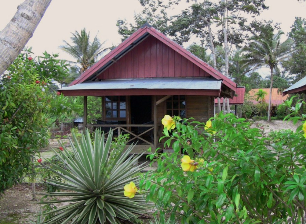 Mulia Poso Lake Hotel