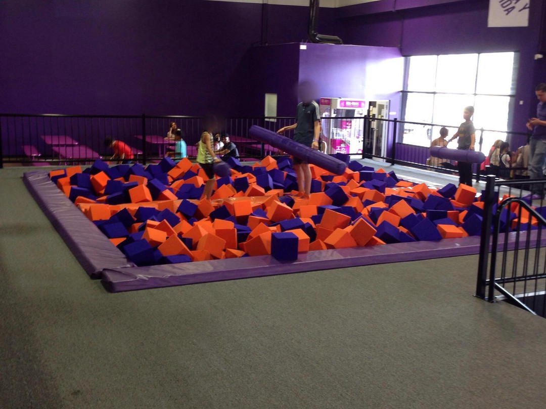 Altitude Trampoline Park-Gurabo必去景点