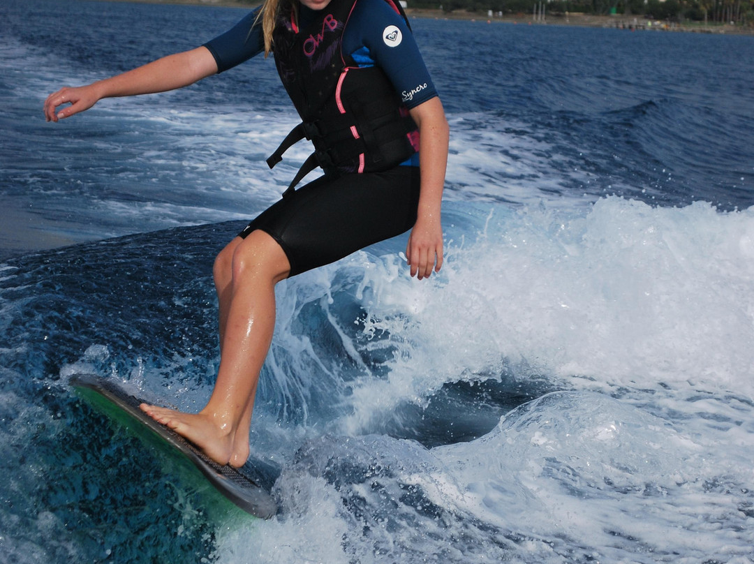 Crest Watersports Centre景点图片
