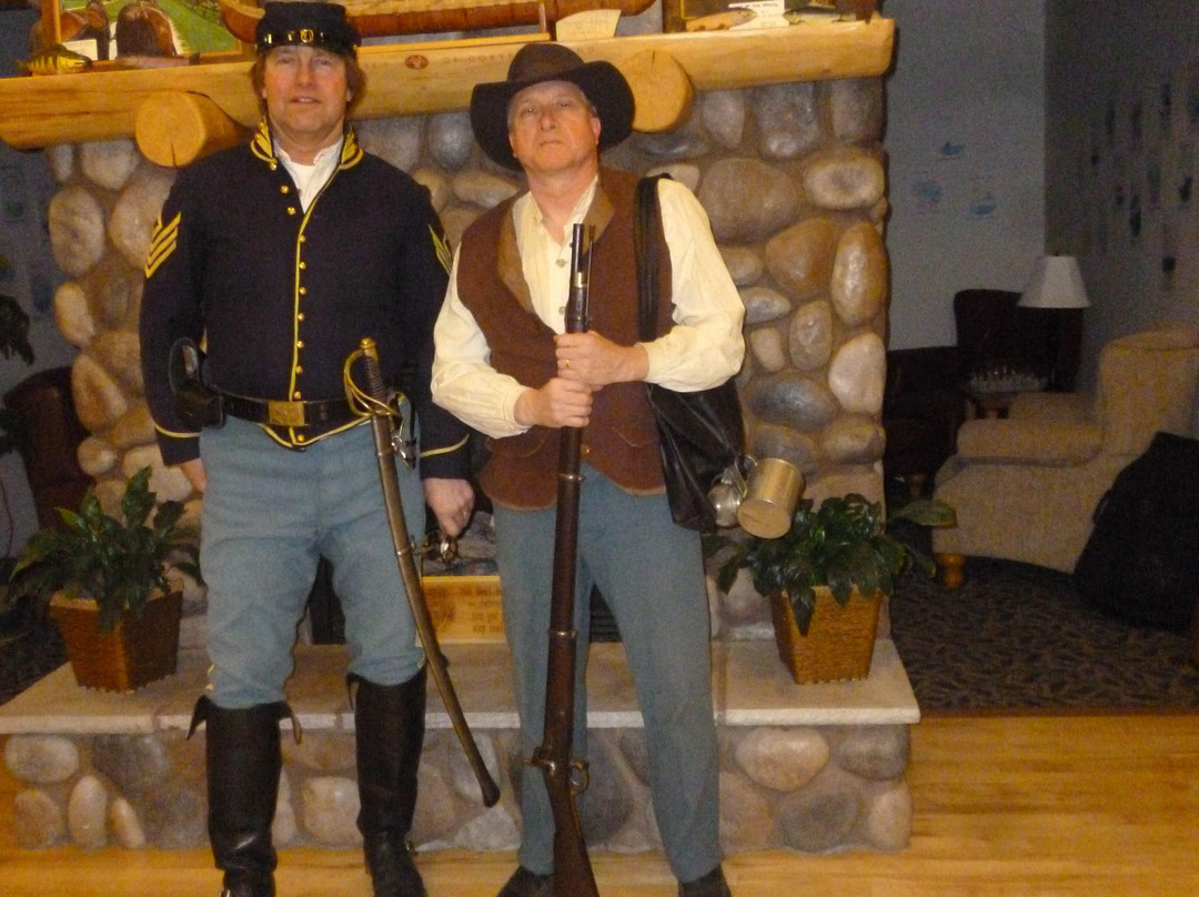 Twilight Walking Tours-特拉弗斯城必去景点