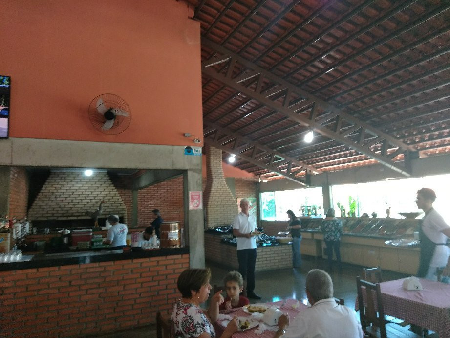 Araguari餐馆和美食-O Caipirao