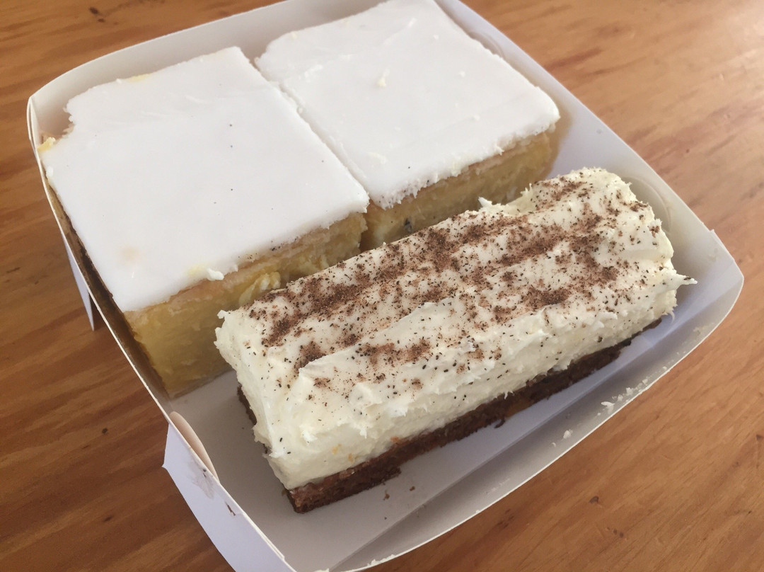 Harcourt North餐馆和美食-Hot and Crusty Country Bakery