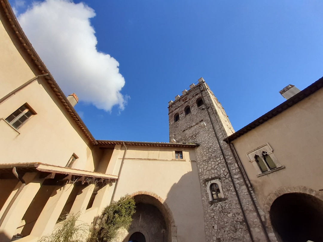 Palazzo Baronale di Roviano-Roviano必去景点