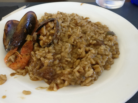 Blumas restaurant lounge