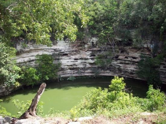 Sacred Cenote-奇琴伊察必去景点