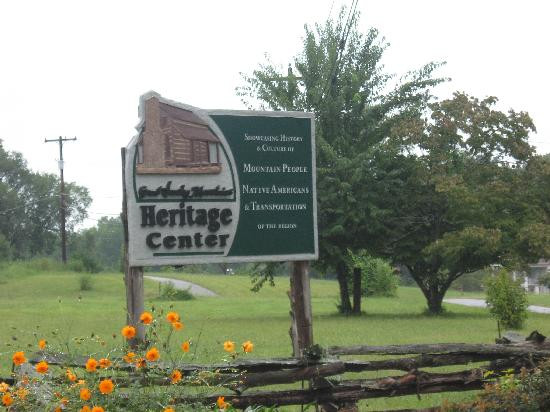 Great Smoky Mountains Heritage Center-汤森必去景点