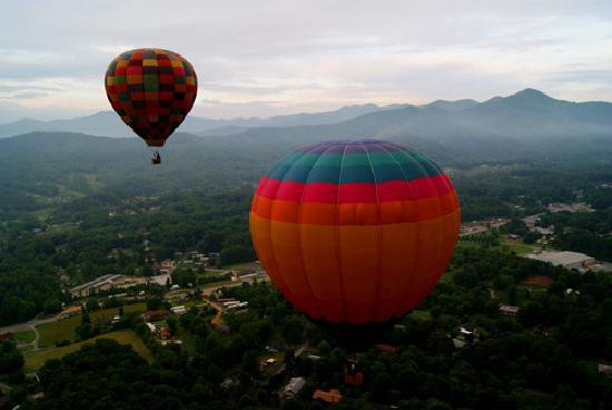 Asheville Hot Air Balloons景点图片