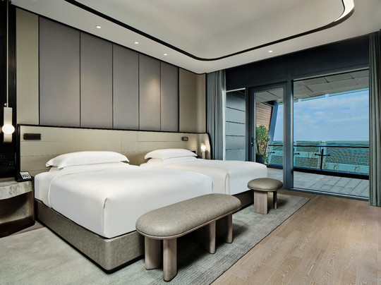 上海滴水湖洲际酒店主图