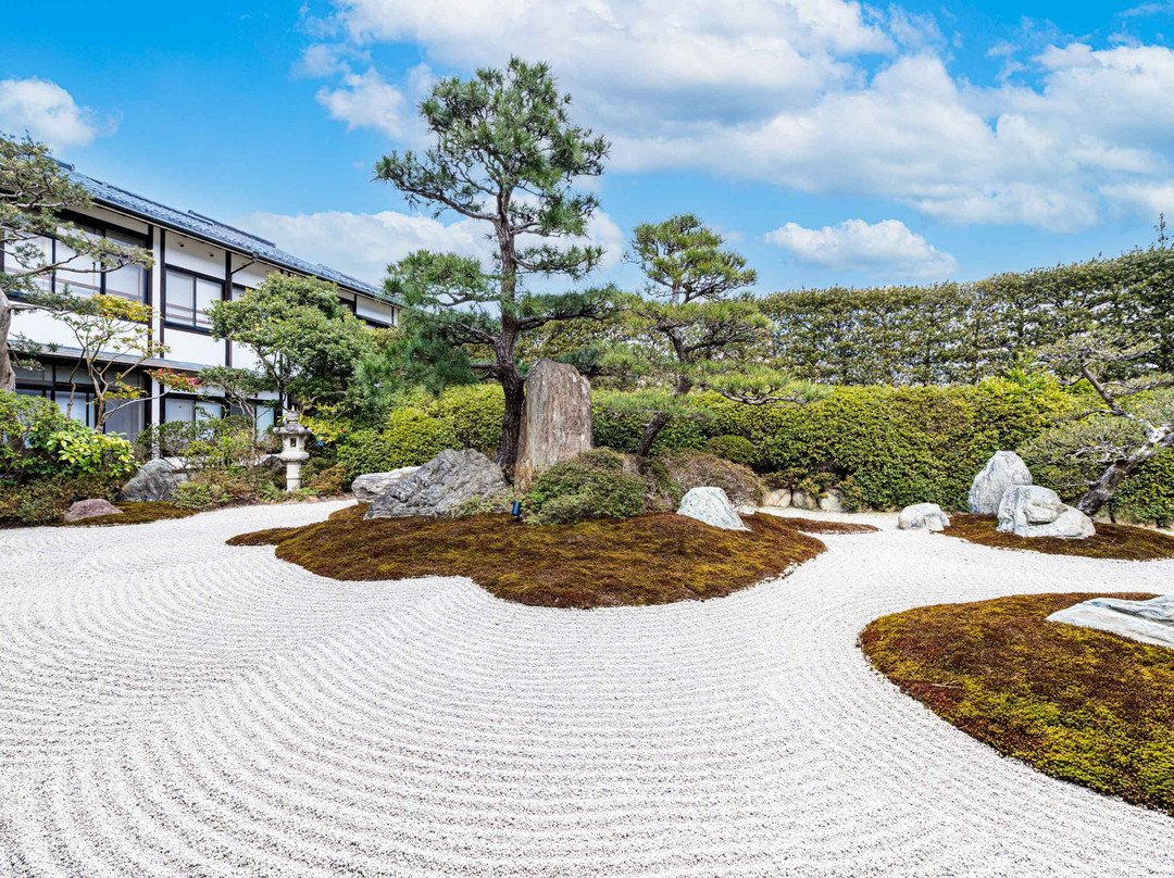 Hagi no Yado Tomoe