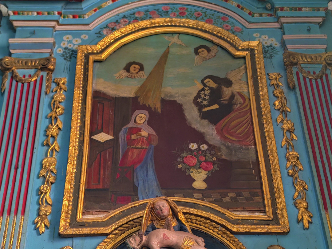 Saint-Austremoine Church景点图片