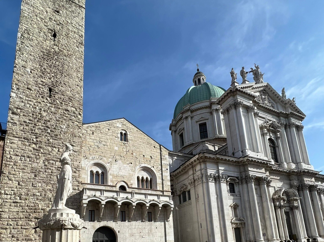 Piazza Paolo VI-布雷西亚必去景点