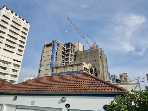 曼谷海军上将套房酒店主图